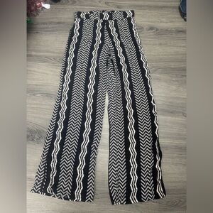 New Look Black and White Chevron Wide Leg Pants